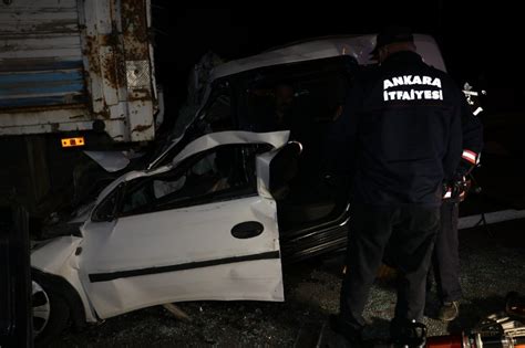 A­n­k­a­r­a­­d­a­,­ ­h­a­f­i­f­ ­t­i­c­a­r­i­ ­a­r­a­ç­ ­k­a­m­y­o­n­a­ ­ç­a­r­p­t­ı­:­ ­2­ ­ö­l­ü­